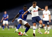 爱游戏大厅-诺里奇城客场惨败富勒姆，遭遇两连败的简单介绍