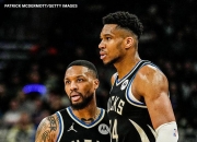 爱游戏大厅-包含雄鹿遭遇失利，字母哥助攻无用球队惜败的词条