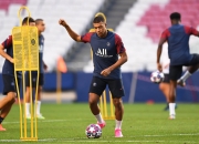 爱游戏娱乐-俄罗斯足球冠军赛事备战拉开序幕，强队备受期待的简单介绍