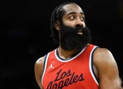 爱游戏官网-包含灯火关键时刻奏效，助球队逆袭胜利的词条