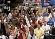 爱游戏入口-76人翻盘灰熊，布伦森点燃赛场