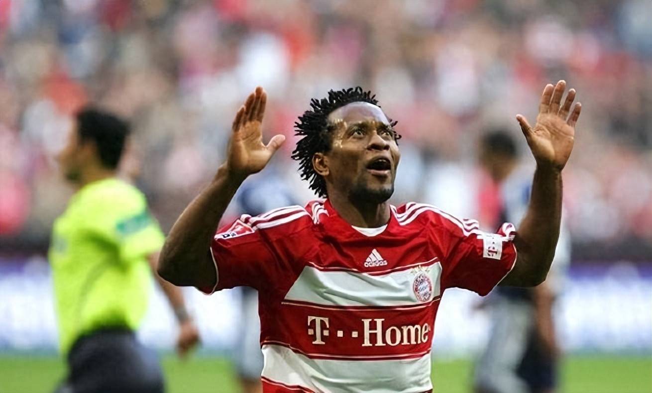 莱比锡红牛大胜希克和海伦芬，冲至榜首的简单介绍