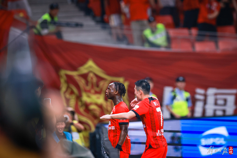 上海上港客场大胜重庆力帆取得联赛两连胜的简单介绍 上海上港客场大胜重庆力帆取得联赛两连胜的简单介绍