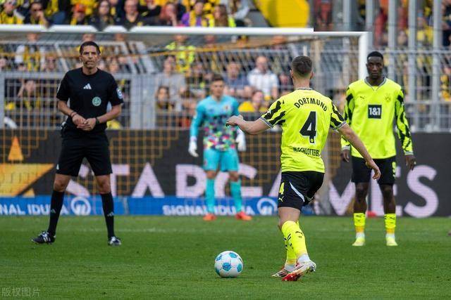 沃尔夫斯堡大胜,稳固联赛中游位置的简单介绍 沃尔夫斯堡大胜,稳固联赛中游位置的简单介绍