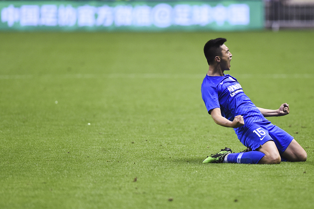 申花惨遭重庆绝杀,后防疲软,状态不佳的简单介绍 申花惨遭重庆绝杀,后防疲软,状态不佳的简单介绍