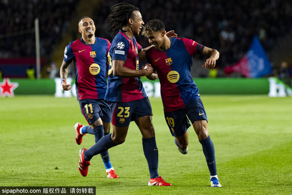 巴塞罗那队客场轻取三分,紧咬领头羊的简单介绍 巴塞罗那队客场轻取三分,紧咬领头羊的简单介绍