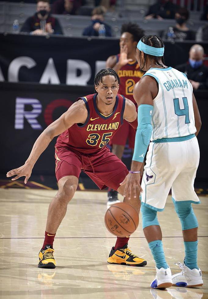 关于黄蜂队新赛季开门红,全面升级期待未来的信息 关于黄蜂队新赛季开门红,全面升级期待未来的信息