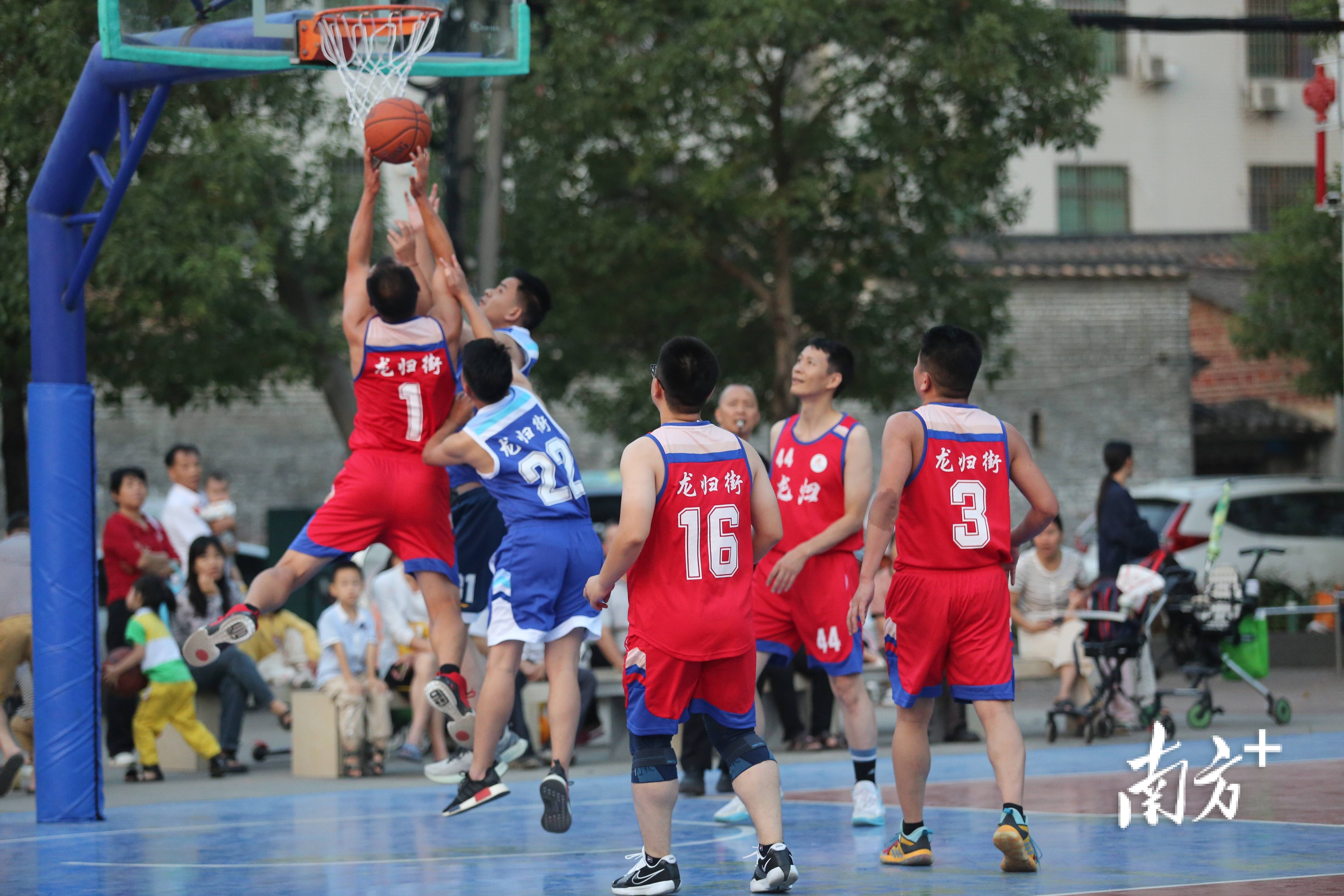 篮球赛事不断扩大，增设新的比赛和联赛