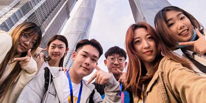 包含激烈角逐带来现场欢呼喝彩声响云端的词条 包含激烈角逐带来现场欢呼喝彩声响云端的词条