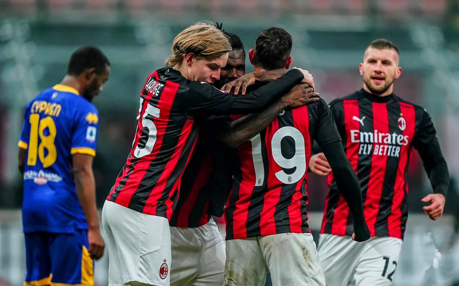 包含AC米兰后防稳固,保持各赛事全胜的词条 包含AC米兰后防稳固,保持各赛事全胜的词条