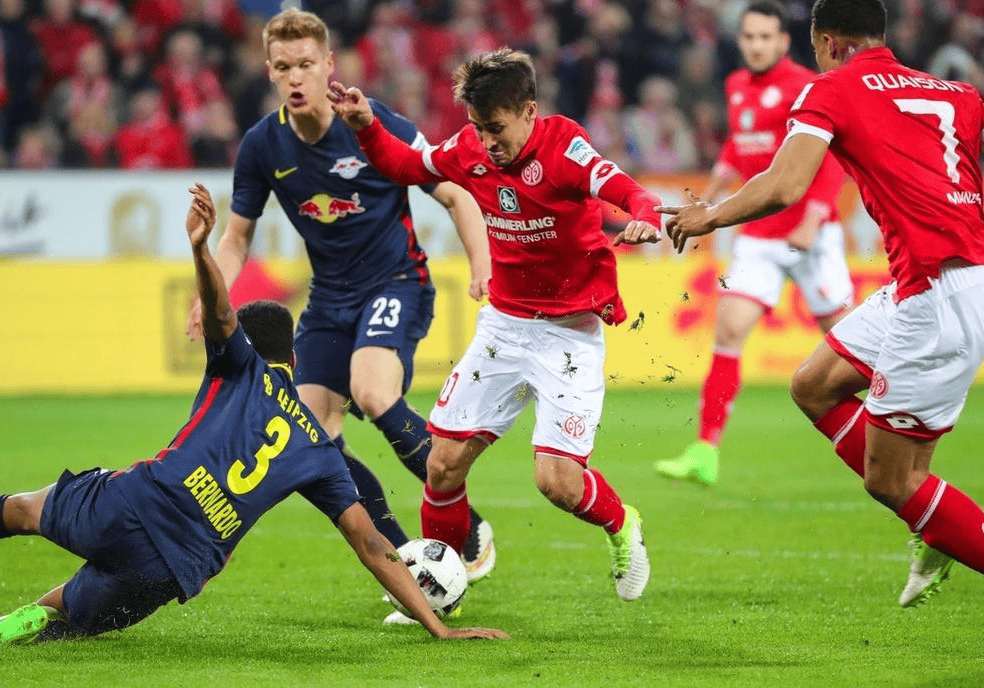 莱比锡红牛队在客场比赛中表现出色,逆转获胜的简单介绍 莱比锡红牛队在客场比赛中表现出色,逆转获胜的简单介绍