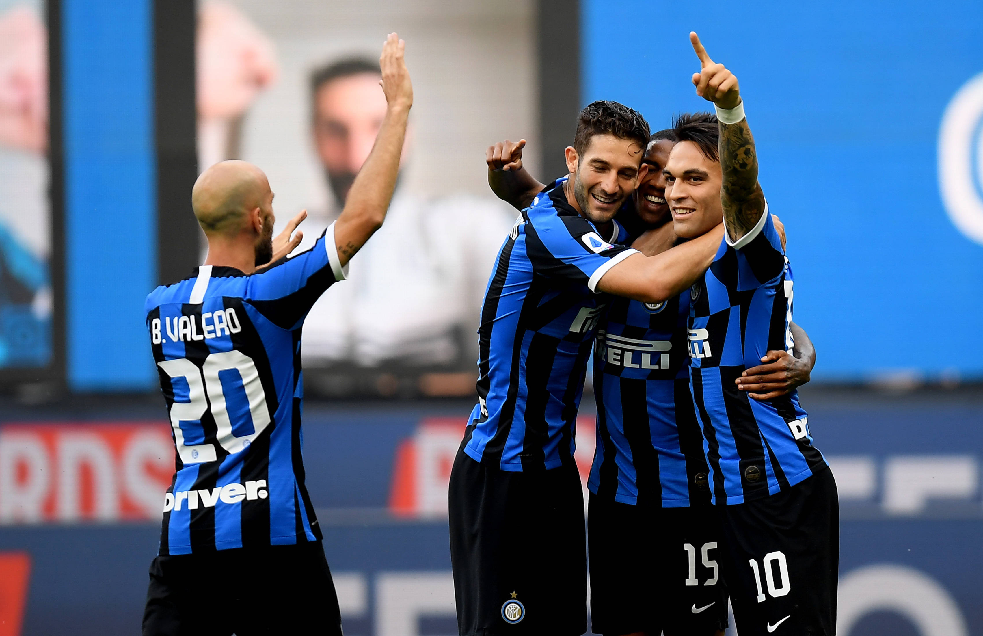 亚特兰大客场击败强敌,取得惊人胜利 亚特兰大客场击败强敌,取得惊人胜利