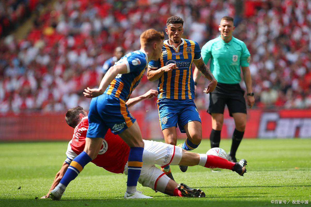 关于利兹联爆冷客场获胜,稳固中游位置的信息 关于利兹联爆冷客场获胜,稳固中游位置的信息