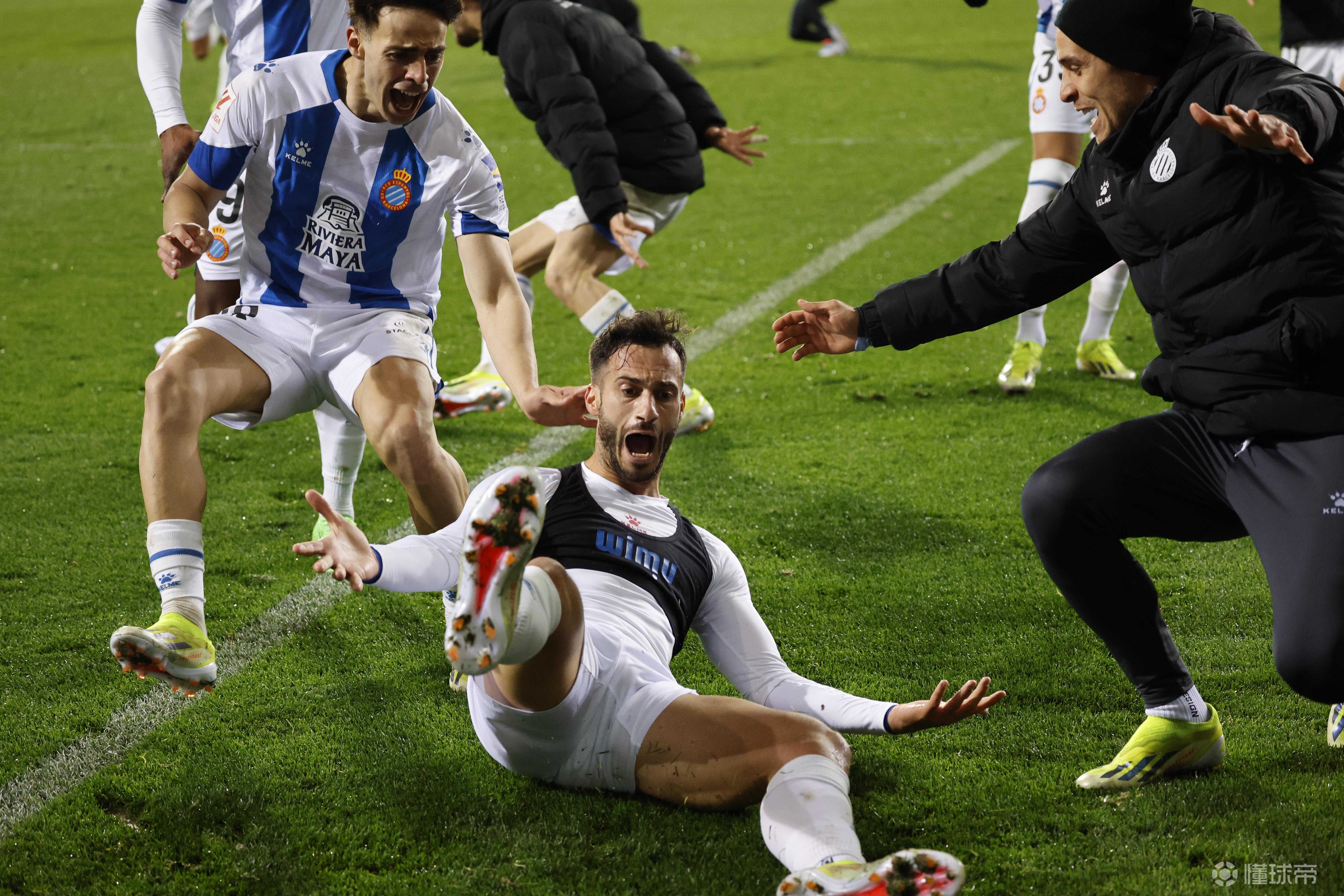 西班牙人主场惊险巨败,降级危机加重的简单介绍 西班牙人主场惊险巨败,降级危机加重的简单介绍