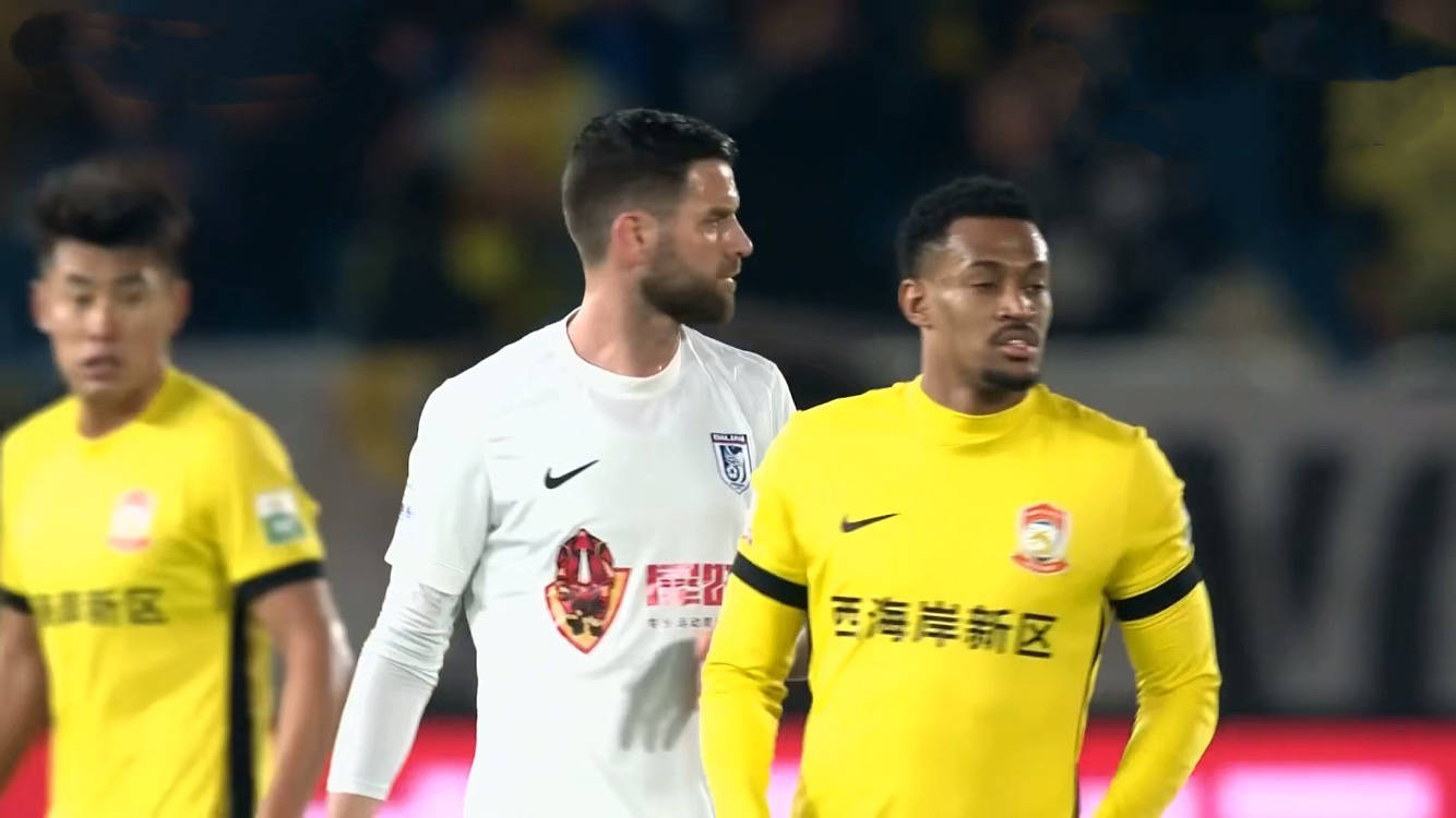 张呈栋在比赛中表现出色,球迷们赞不绝口的简单介绍 张呈栋在比赛中表现出色,球迷们赞不绝口的简单介绍