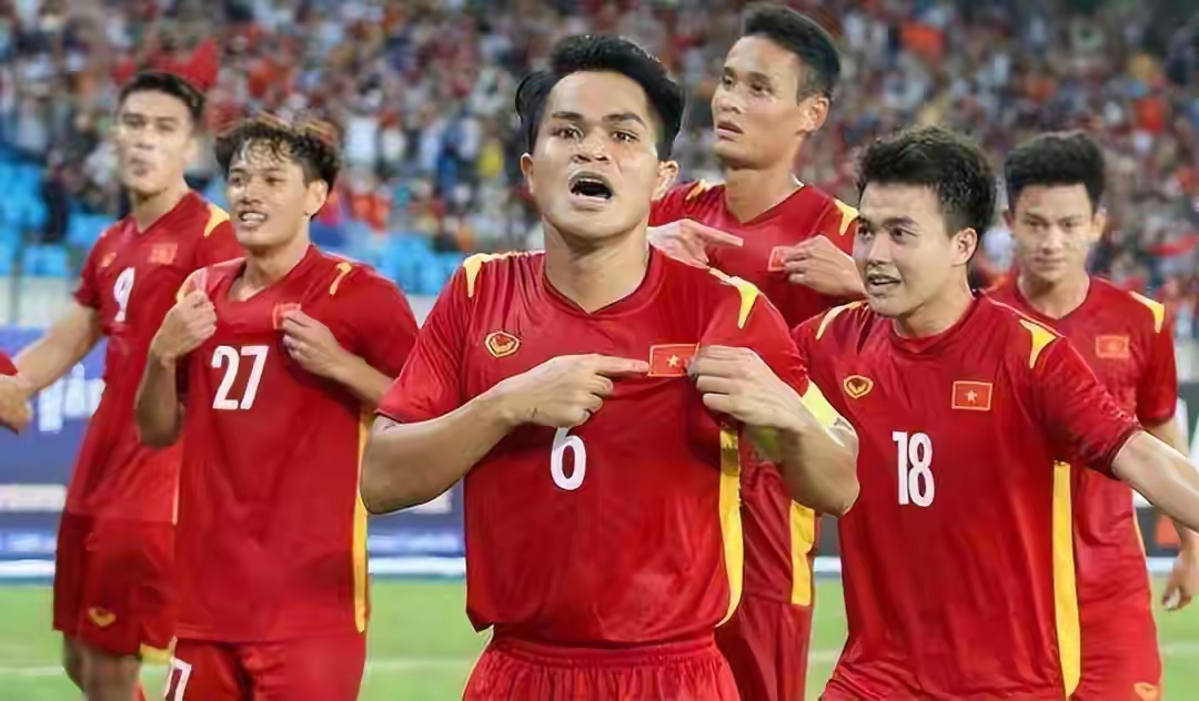 越南队伍频频进球,领跑比赛积分榜的简单介绍 越南队伍频频进球,领跑比赛积分榜的简单介绍