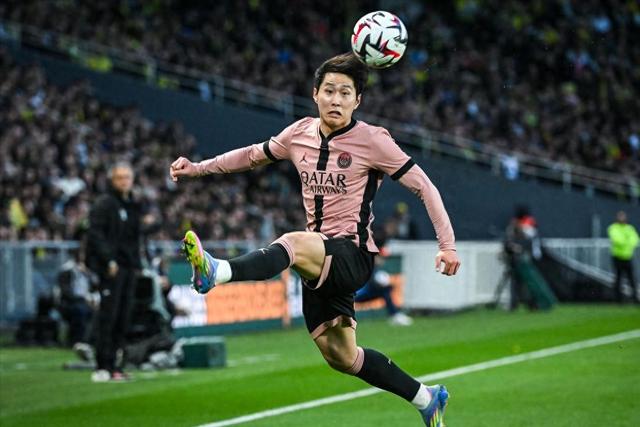 包含南特vs巴黎,谁能在比赛中占据上风?的词条 包含南特vs巴黎,谁能在比赛中占据上风?的词条