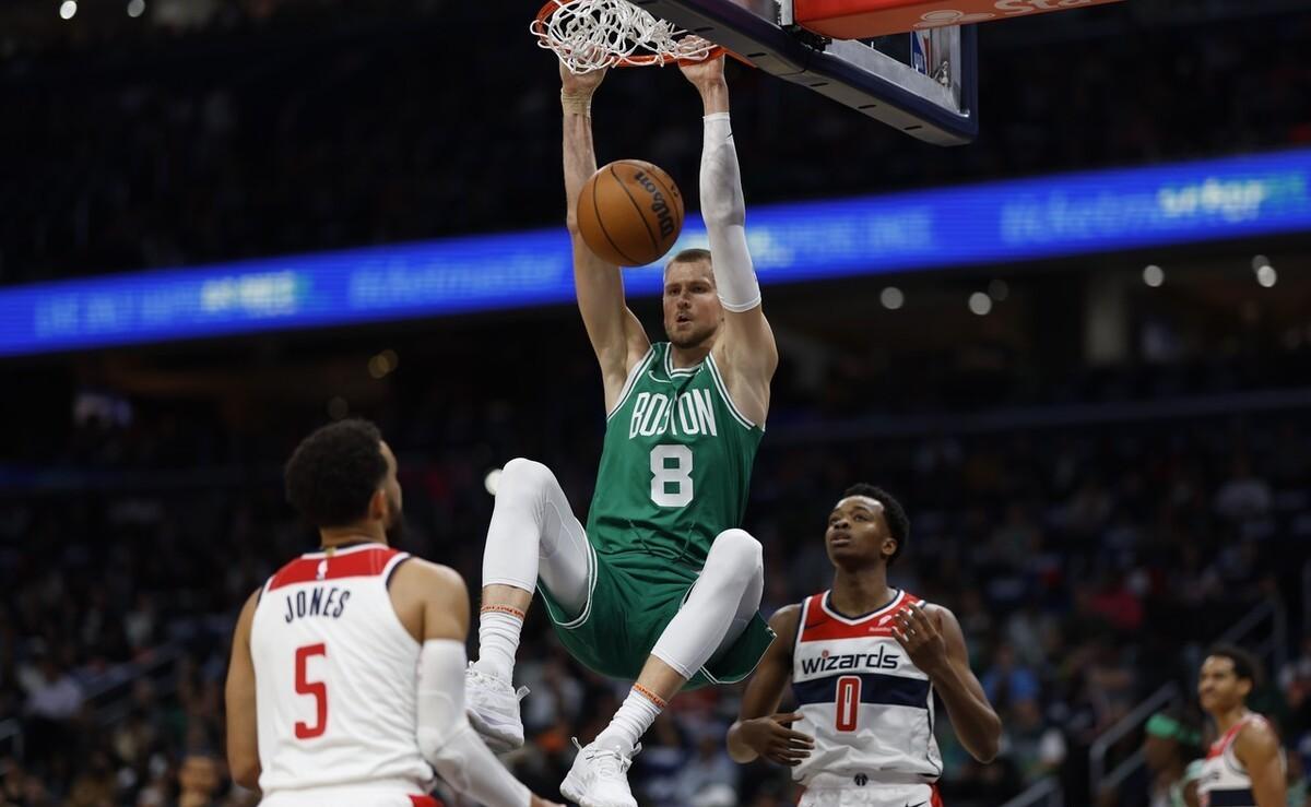 凯尔特人队员展现绝对实力,狂胜对手的简单介绍 凯尔特人队员展现绝对实力,狂胜对手的简单介绍