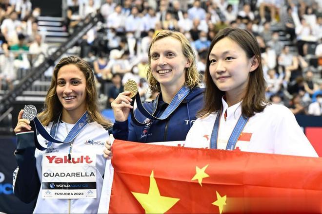 包含文莱游泳选手斩获铜牌,创造历史的词条 包含文莱游泳选手斩获铜牌,创造历史的词条