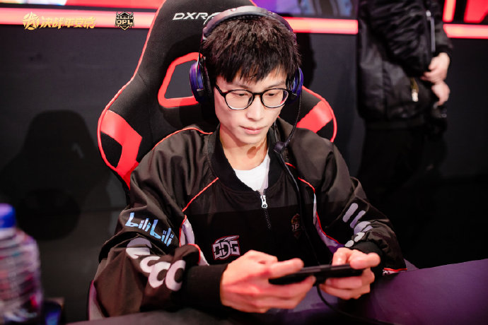 关于强强对决势均力敌,胜负悬念令人心潮澎湃的信息 关于强强对决势均力敌,胜负悬念令人心潮澎湃的信息