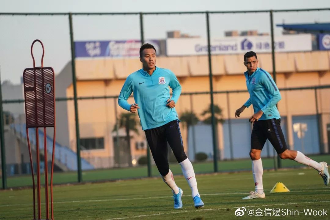 包含大连一方终结连败,拦住保级对手步伐的词条 包含大连一方终结连败,拦住保级对手步伐的词条