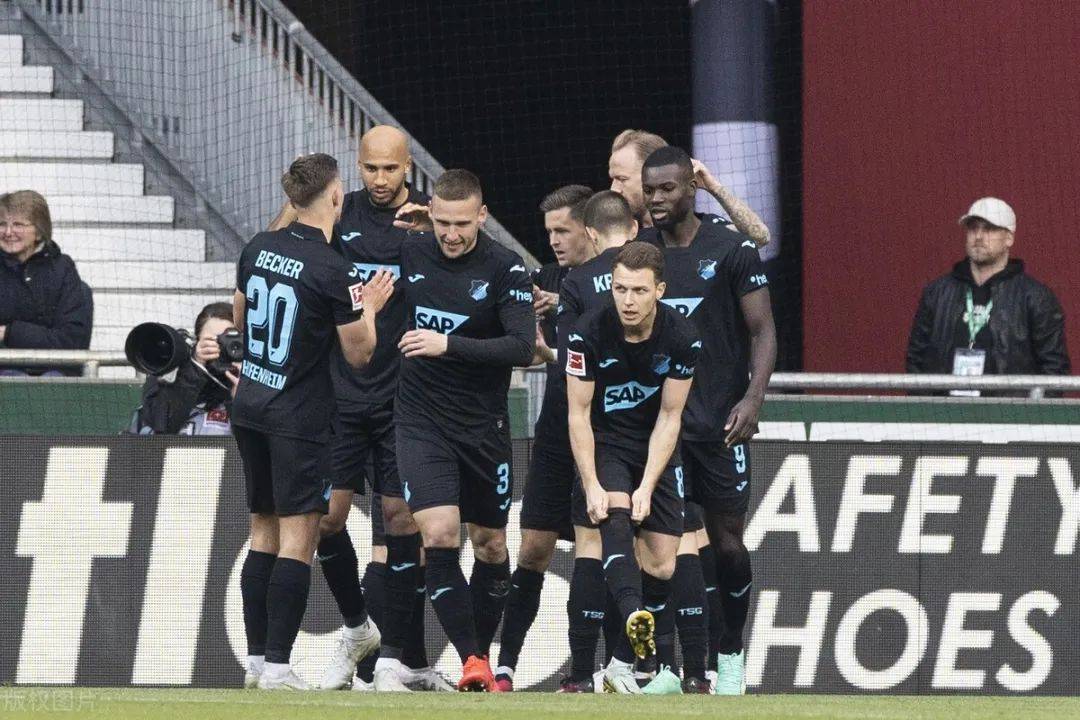 包含弗赖堡客场辛苦获胜,球迷送上祝福的词条 包含弗赖堡客场辛苦获胜,球迷送上祝福的词条