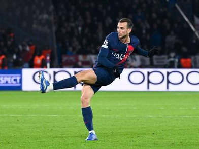 巴黎圣日耳曼球星因伤缺席关键比赛 巴黎圣日耳曼球星因伤缺席关键比赛