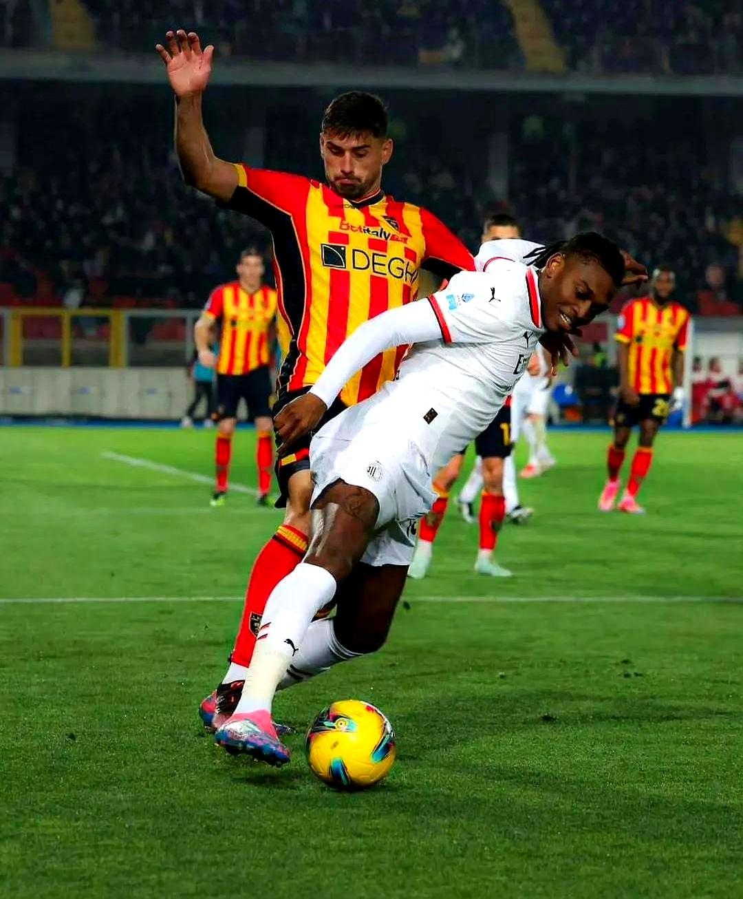 AC米兰客场抢分,保持前四席位的简单介绍 AC米兰客场抢分,保持前四席位的简单介绍