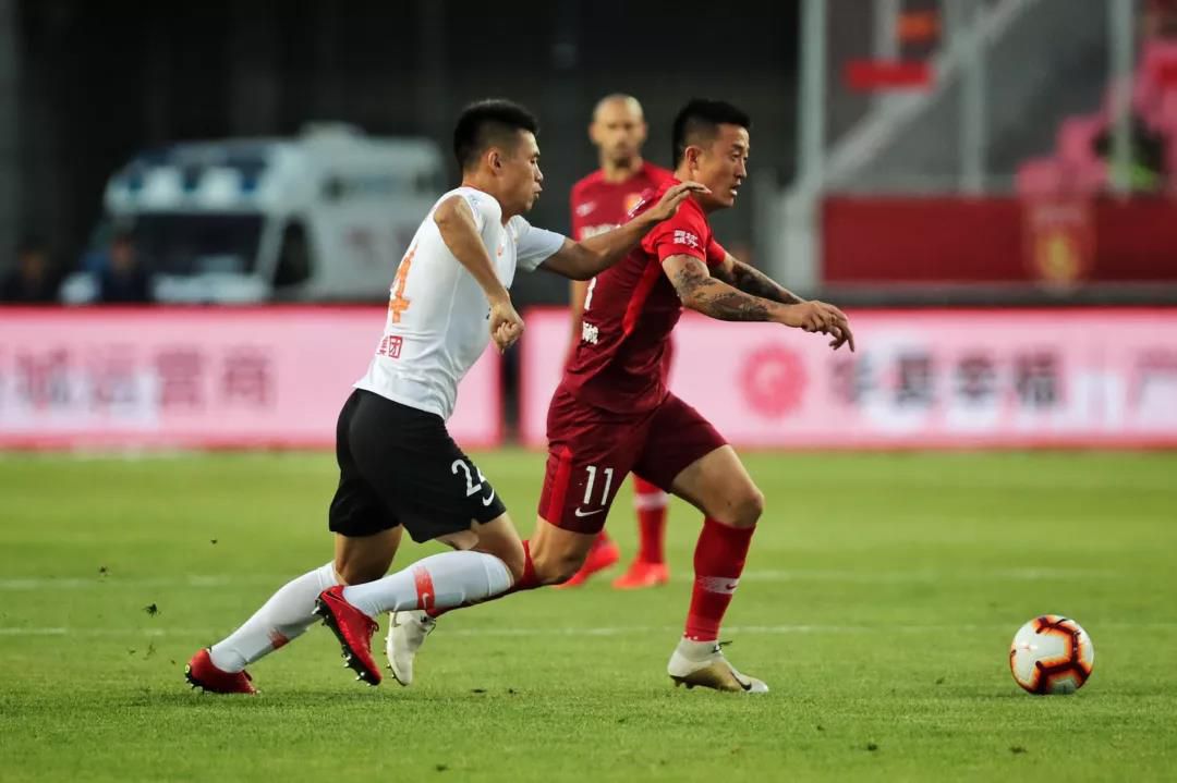 关于武汉卓尔客场不敌河北华夏幸福,难以阻挡的信息 关于武汉卓尔客场不敌河北华夏幸福,难以阻挡的信息