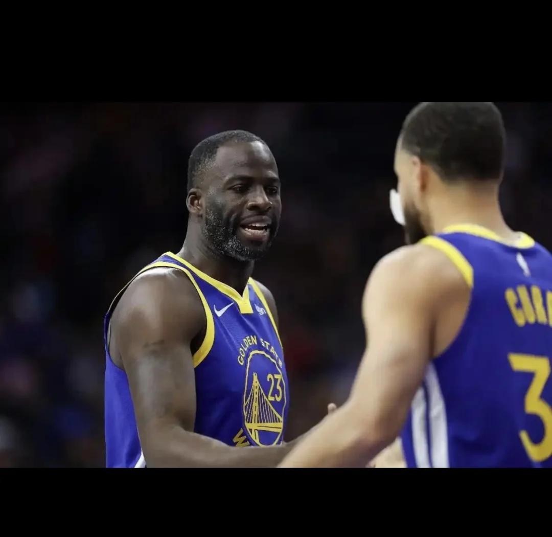 勇士主场战胜骑士,保持连胜 勇士主场战胜骑士,保持连胜