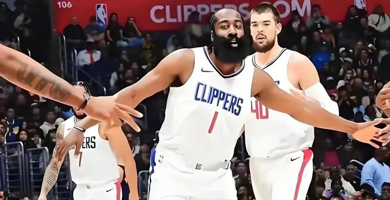 快船主场击败湖人,莱昂纳德28分 快船主场击败湖人,莱昂纳德28分