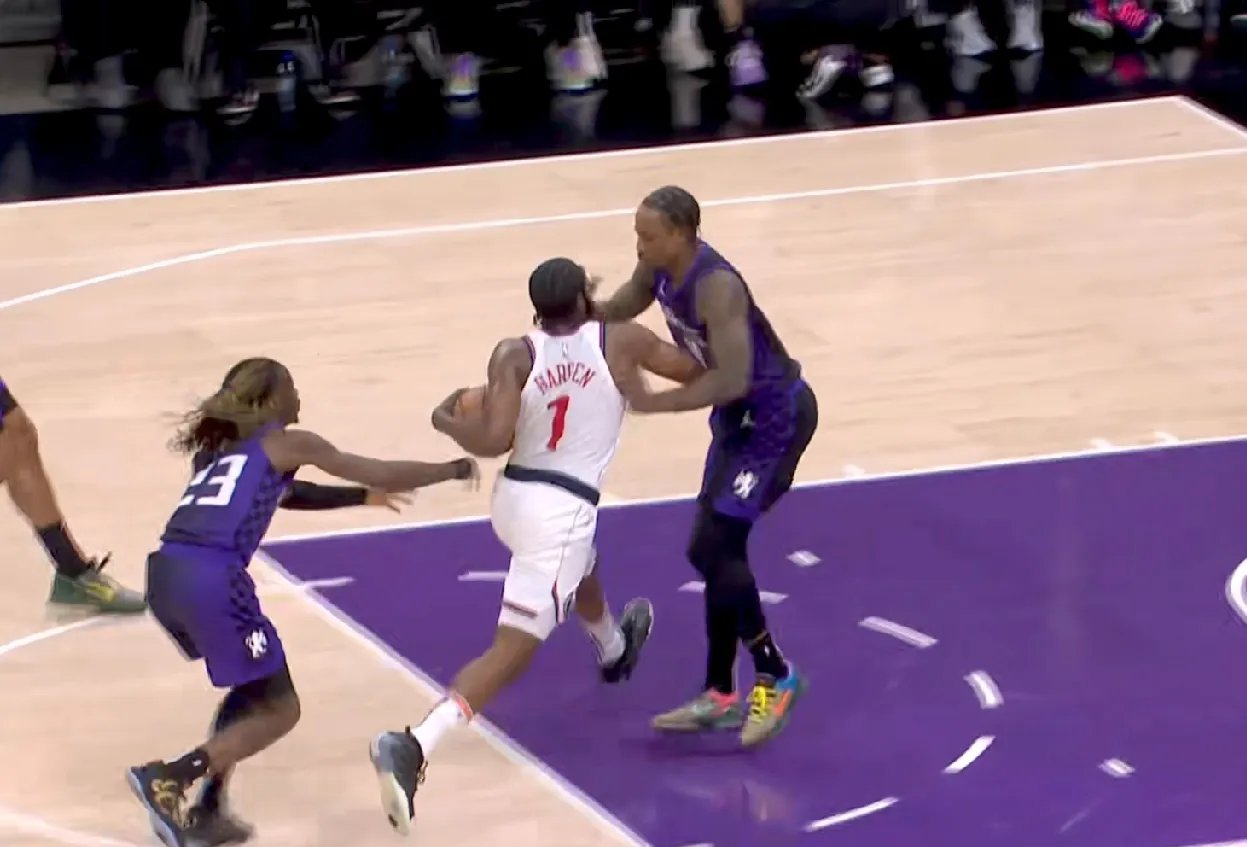 火箭惜败独行侠,系列赛被扳平 火箭惜败独行侠,系列赛被扳平