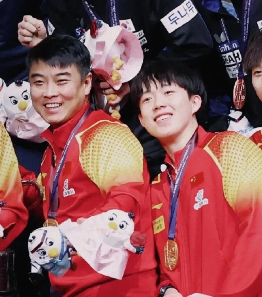 瑞典乒乓球队鏖战波兰乒乓球队，王皓惊艳世界