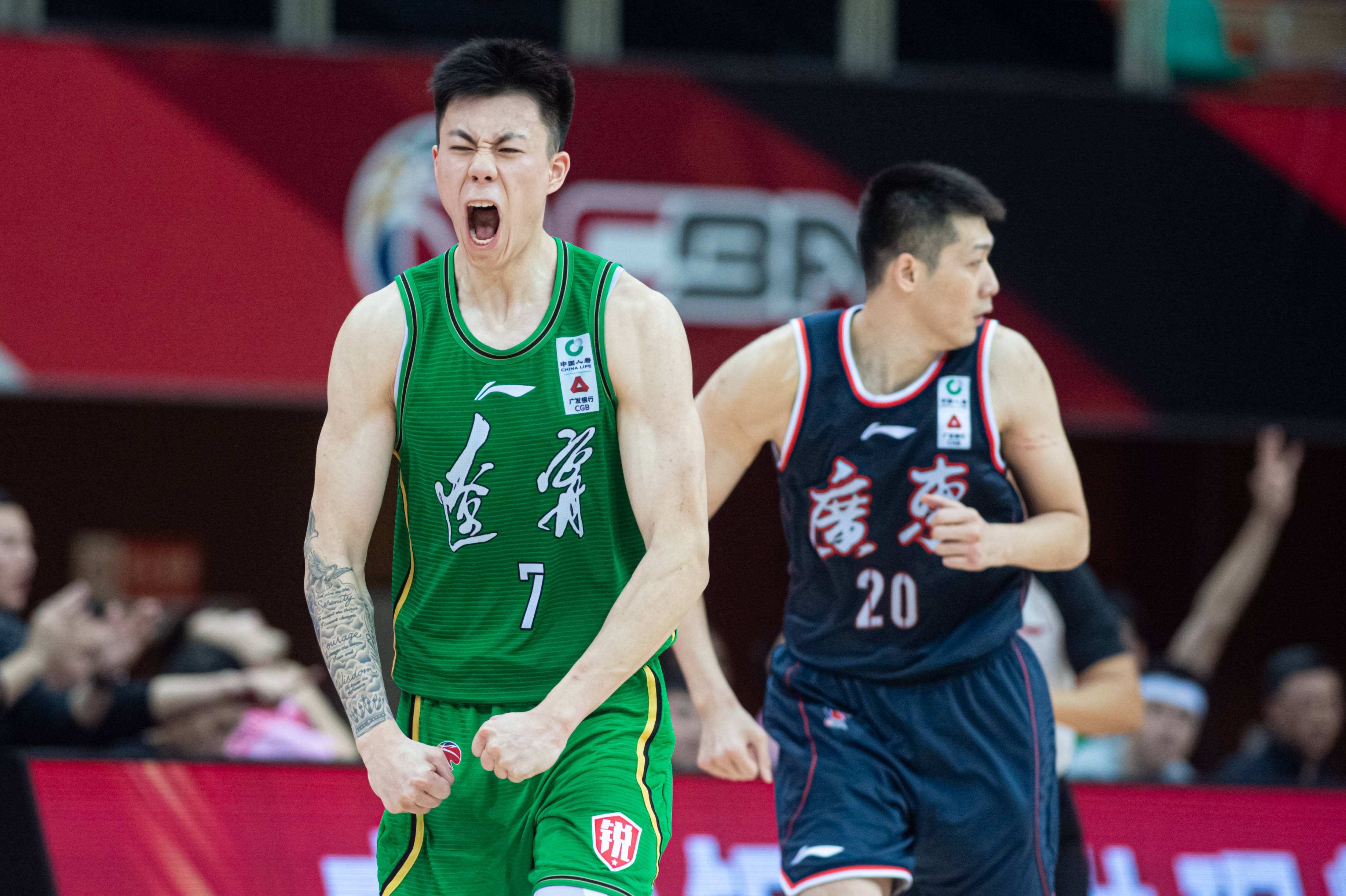 快船碾压76人,张镇麟高光表现 快船碾压76人,张镇麟高光表现