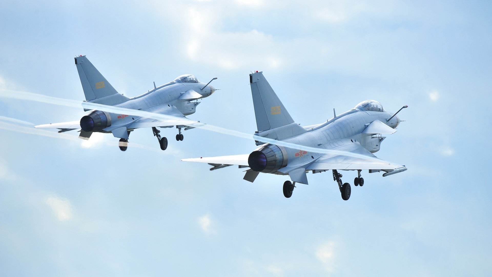 库里巨星价值闪耀国际赛场，公牛压哨绝杀上海队展篮球魅力